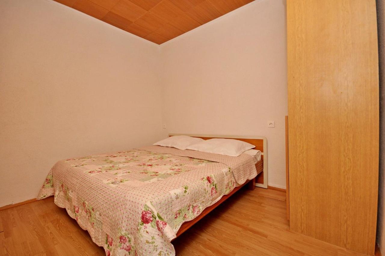 Apartment Jakov Donji Okrug  Esterno foto