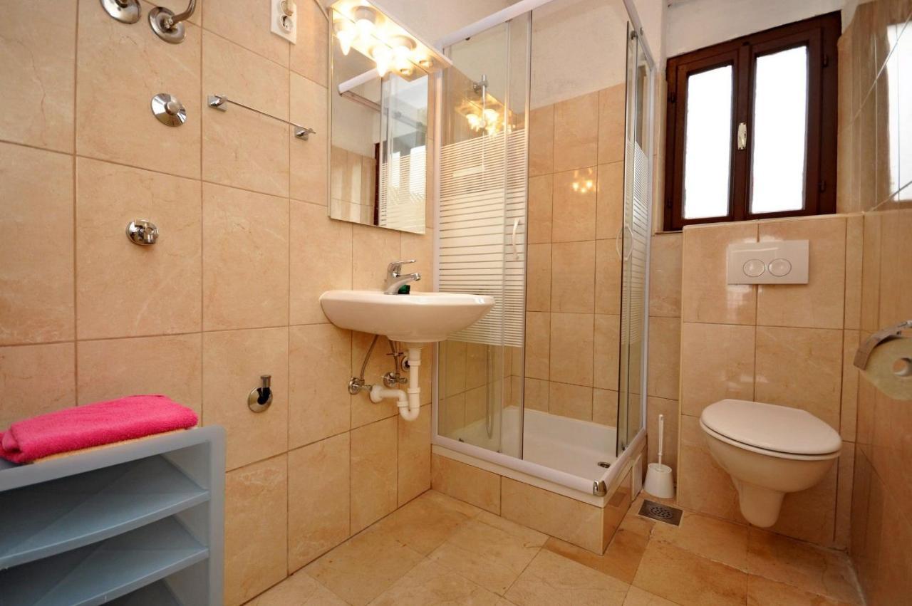 Apartment Jakov Donji Okrug  Esterno foto